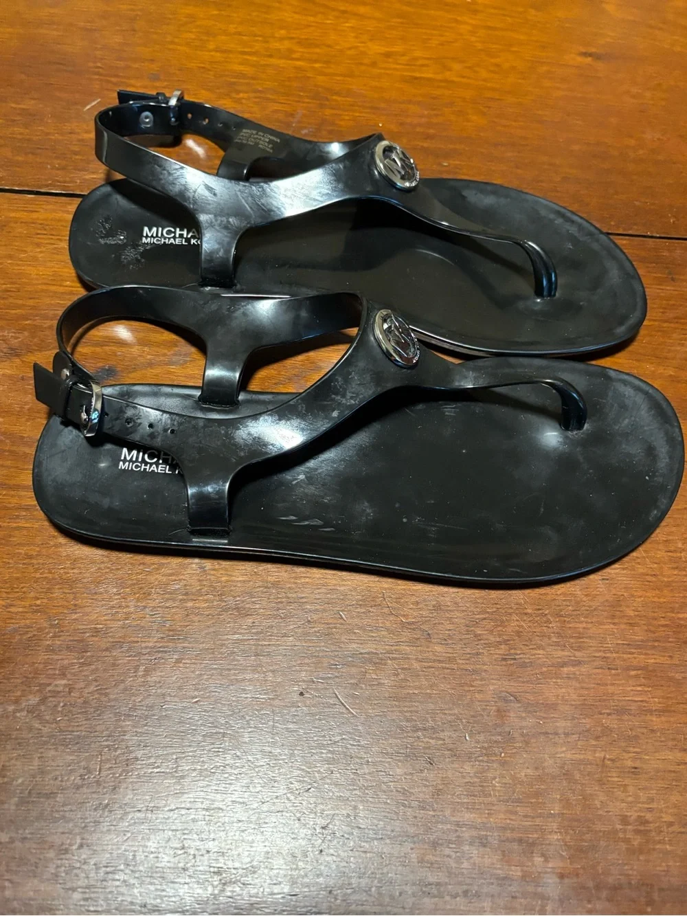 Michael Kors Women’s Black Jelly Thong Sandals Size 8M Style RD16A