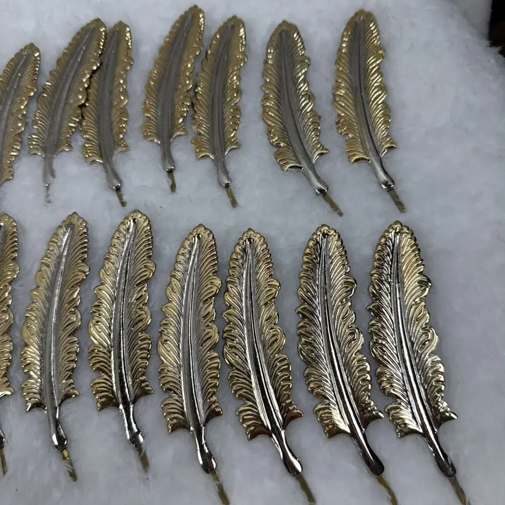 Metal Gold / Silver Feather Hat Pin – Western Style – Inspired Look