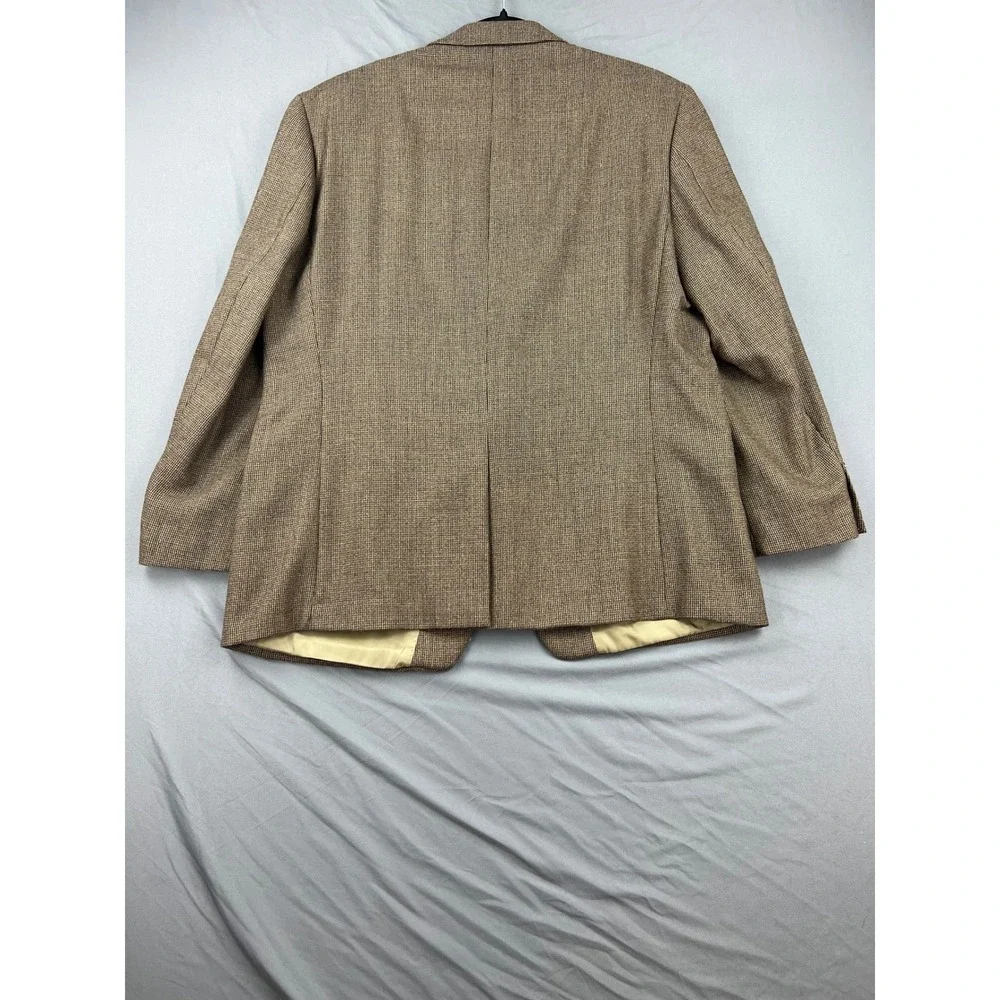 Lauren Ralph Lauren ships from
