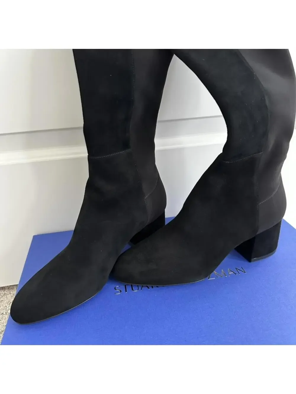 Stuart Weitzman new box