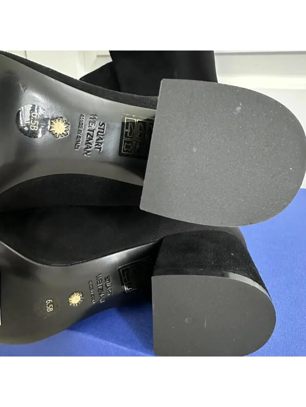 Stuart Weitzman new box