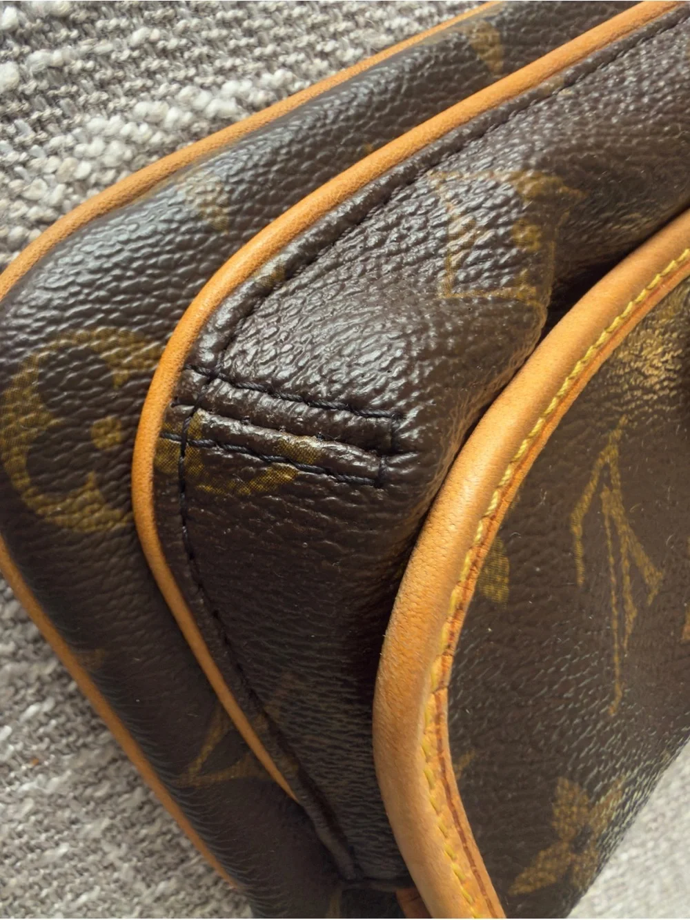 Louis Vuitton all detail normal