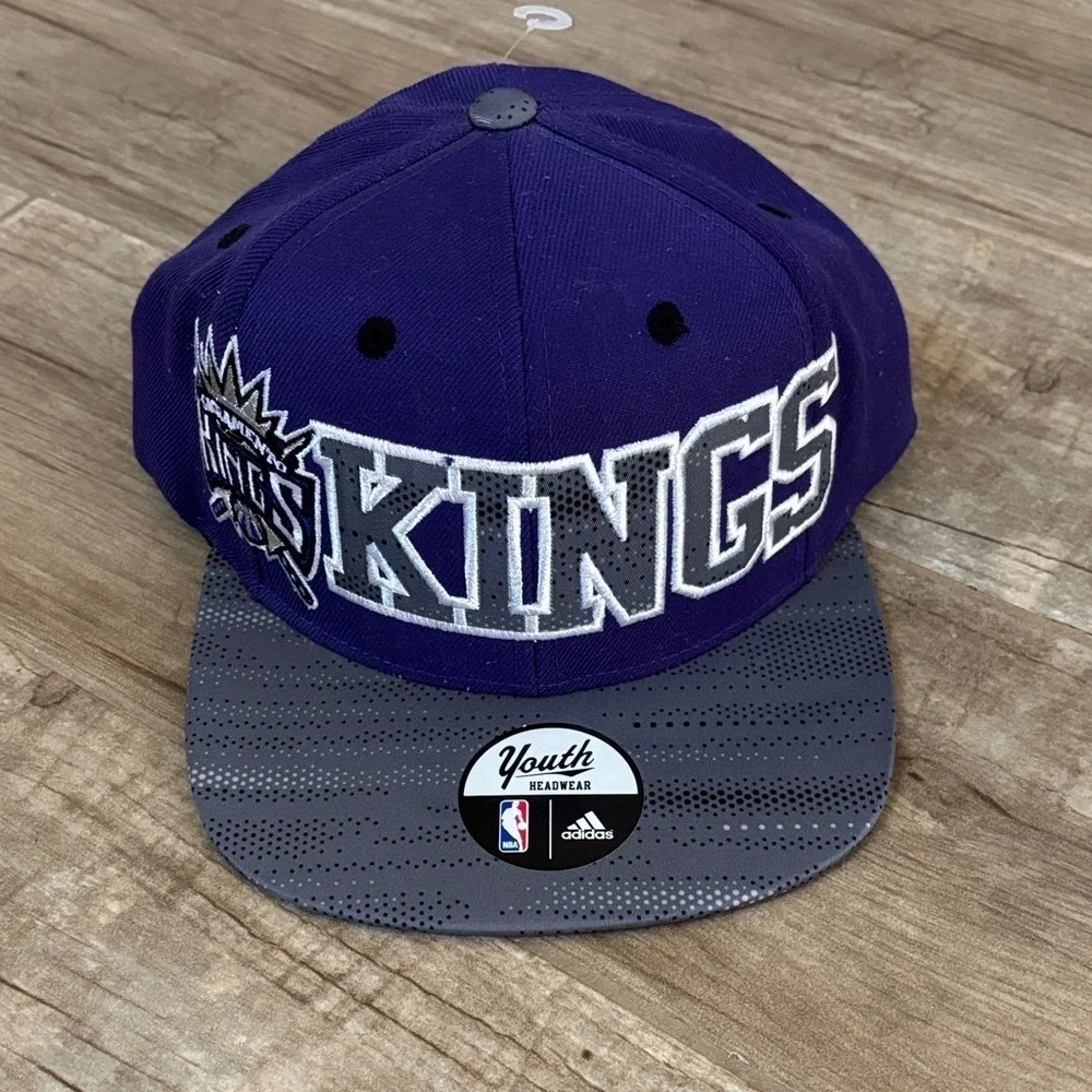 Adidas Purple and Gray Kings SnapBack Cap. NWT