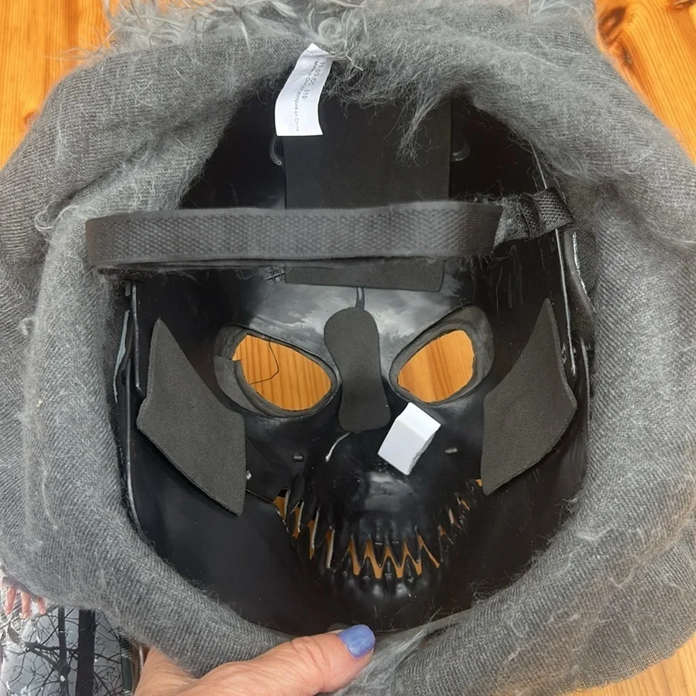 California Costumes full moon