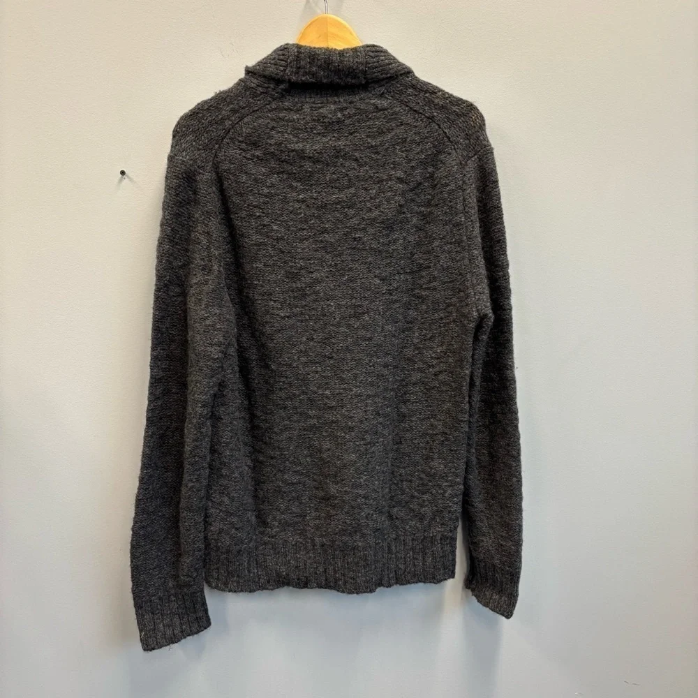 Banana Republic Men’s Large Sweater Cowl Neck Gray