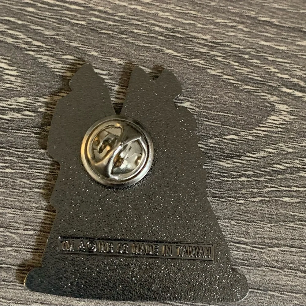 Disney vintage pin