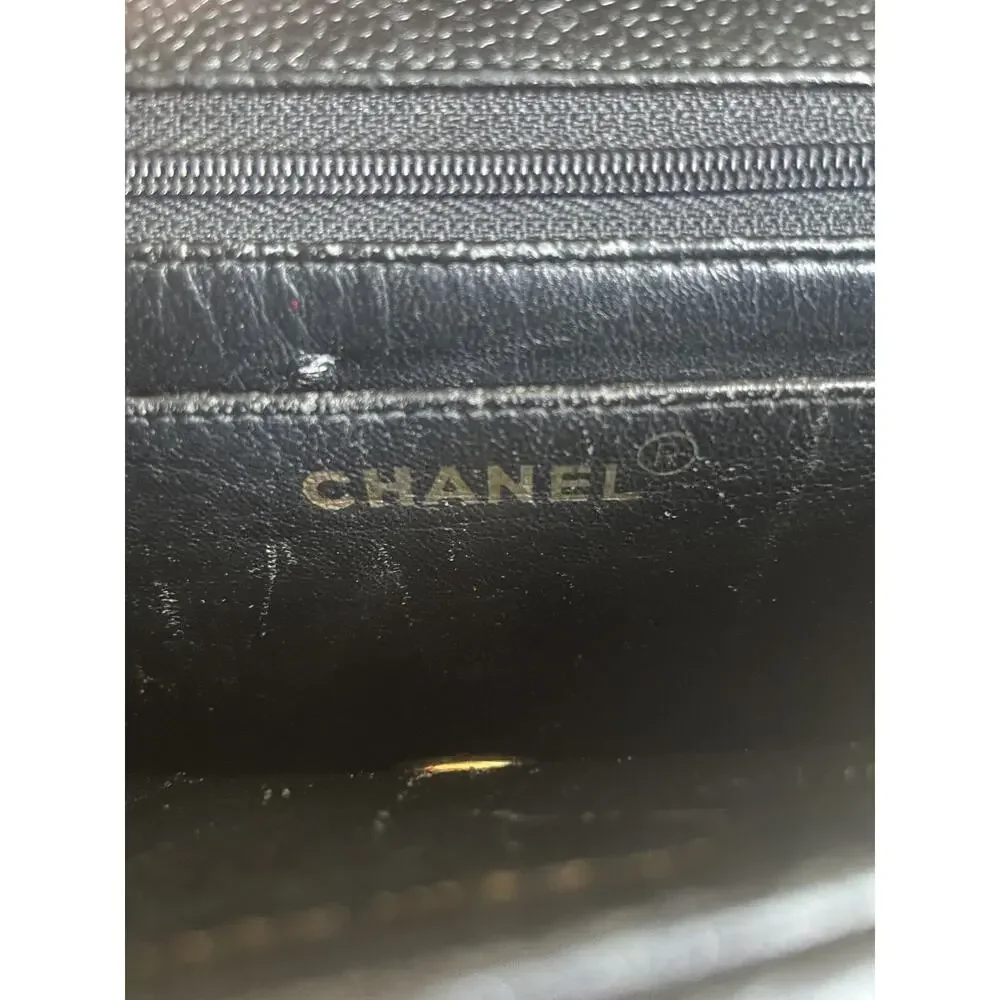 Chanel Caviar Medium Square Flap Crossbody Bag Classic Black Leather Gold CC