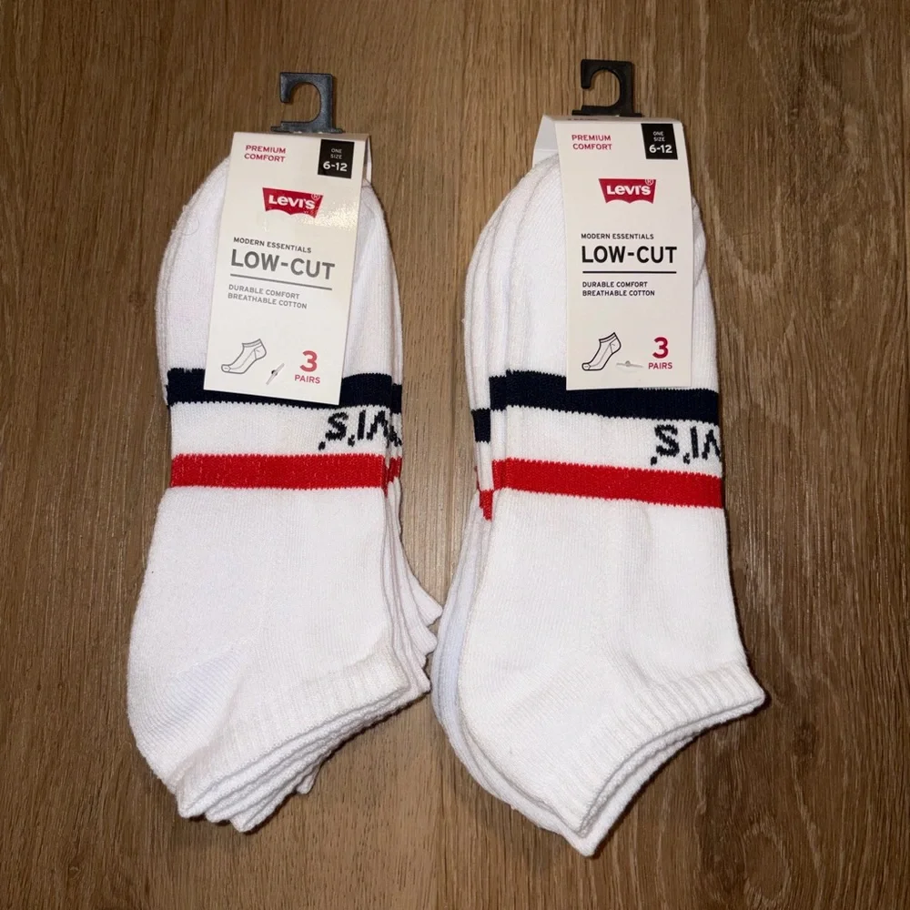 2 Levi’s Low Cut White Socks 3 Pack Men’s Size 6-12 New (6 Socks Total)