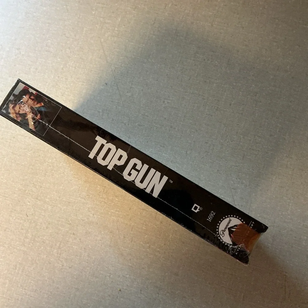 Top Gun (VHS, 1996 Release) Factory Sealed Paramount Watermarked