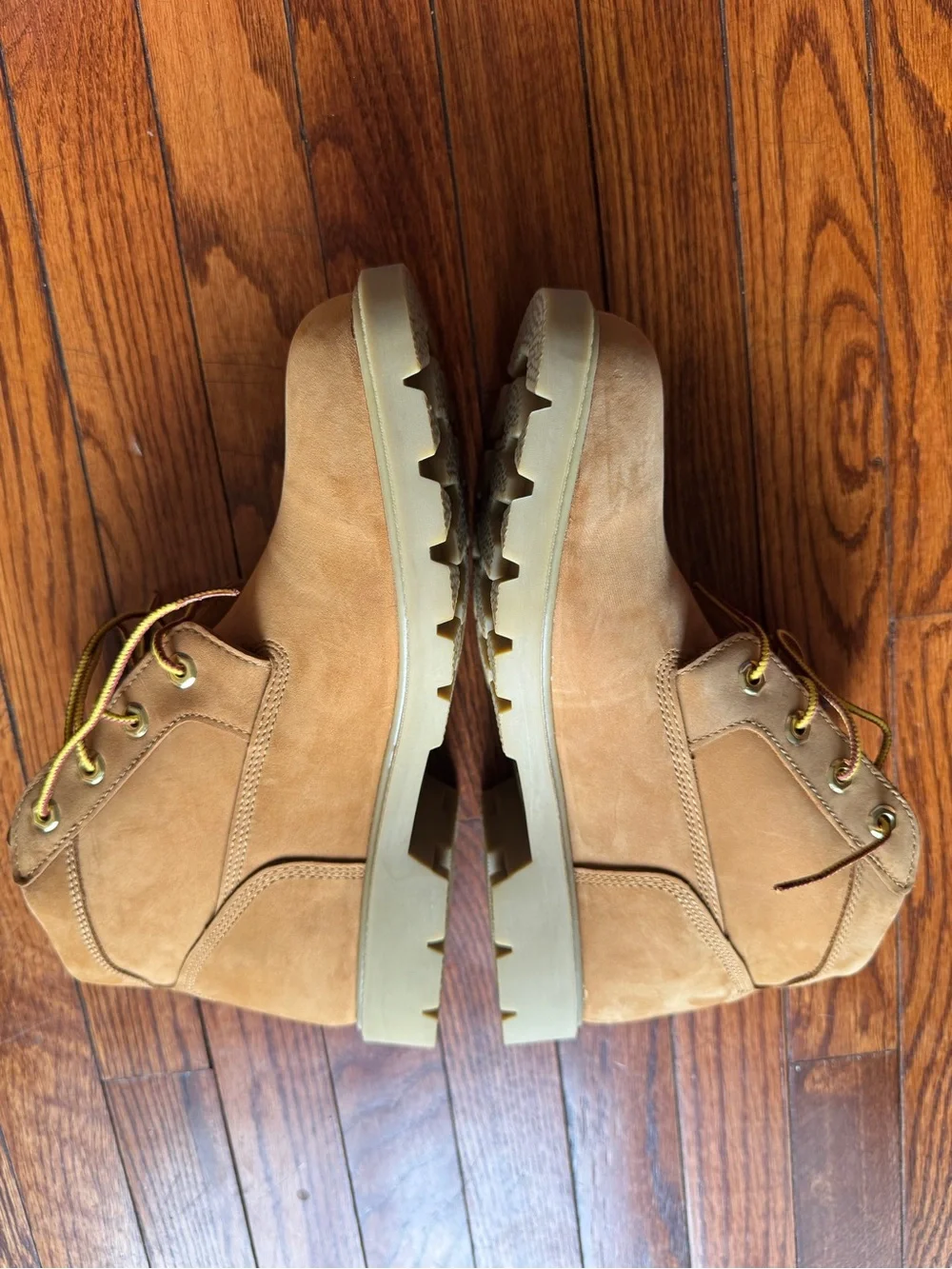 Timberland chukka style