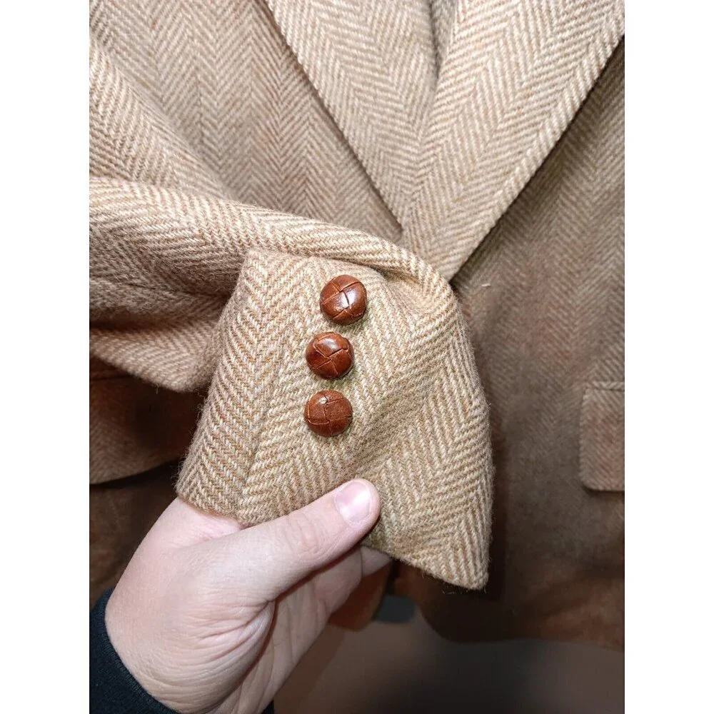 John Weitz neck hem