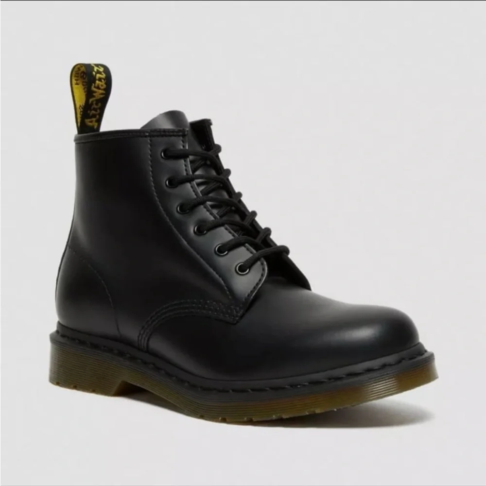 Men’s Dr Martens 101 SMOOTH LEATHER ANKLE BOOTS