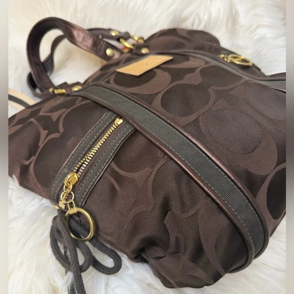 Coach Brown Signature Tote with Contrast Cream Strap#F13843