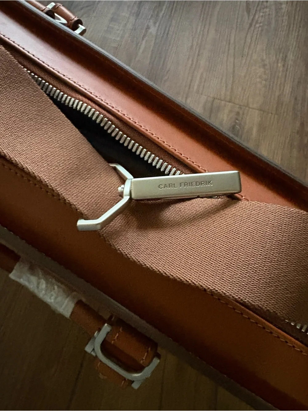 N/A briefcase specifications dedicated