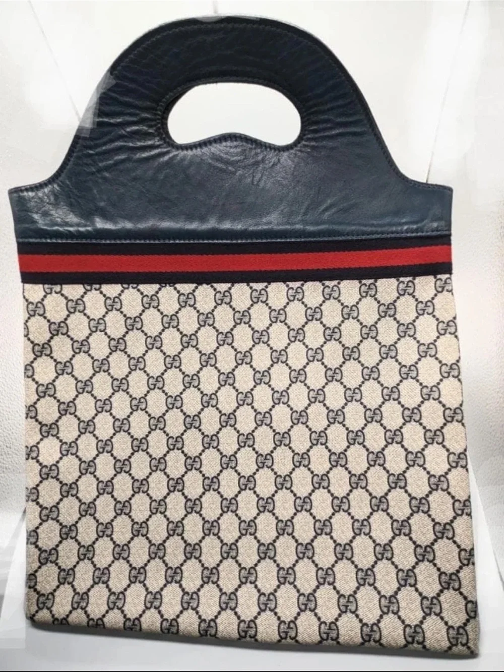 Gucci iconic gg