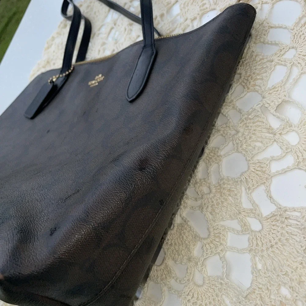 Coach Signature Top Zip Tote Bag 4455 Walnut / Black  READ DETAILS!!! Broken Zip