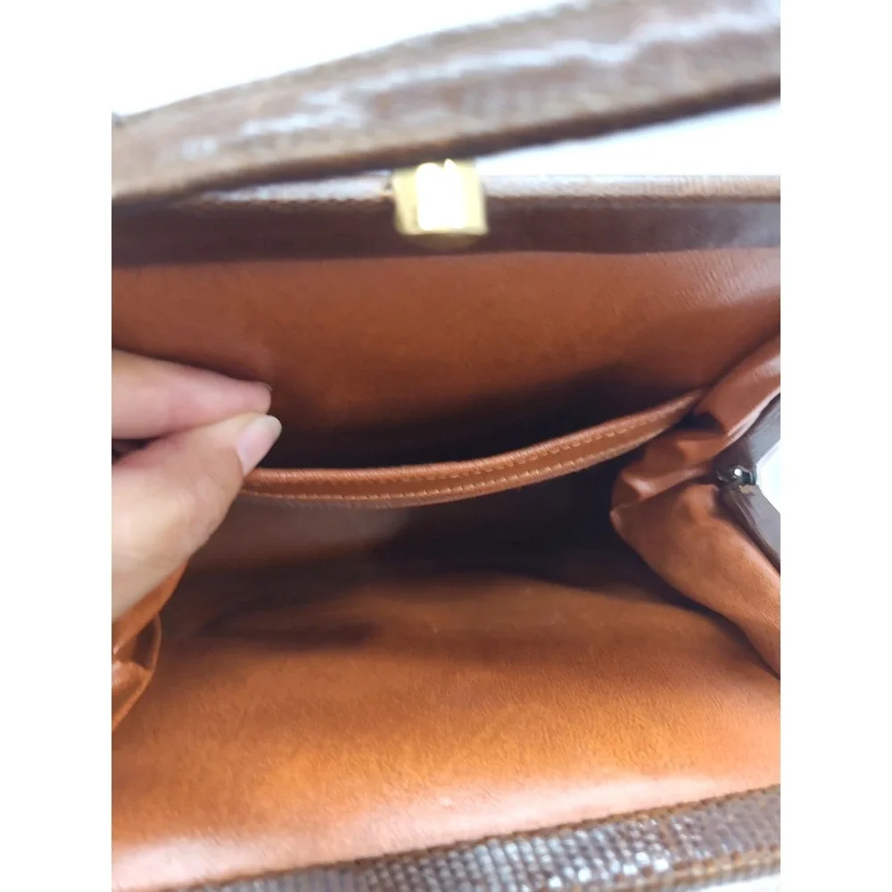 Vintag Brown Lizard Skin Handbag Goldtone Hardware Kiss Lock Closure