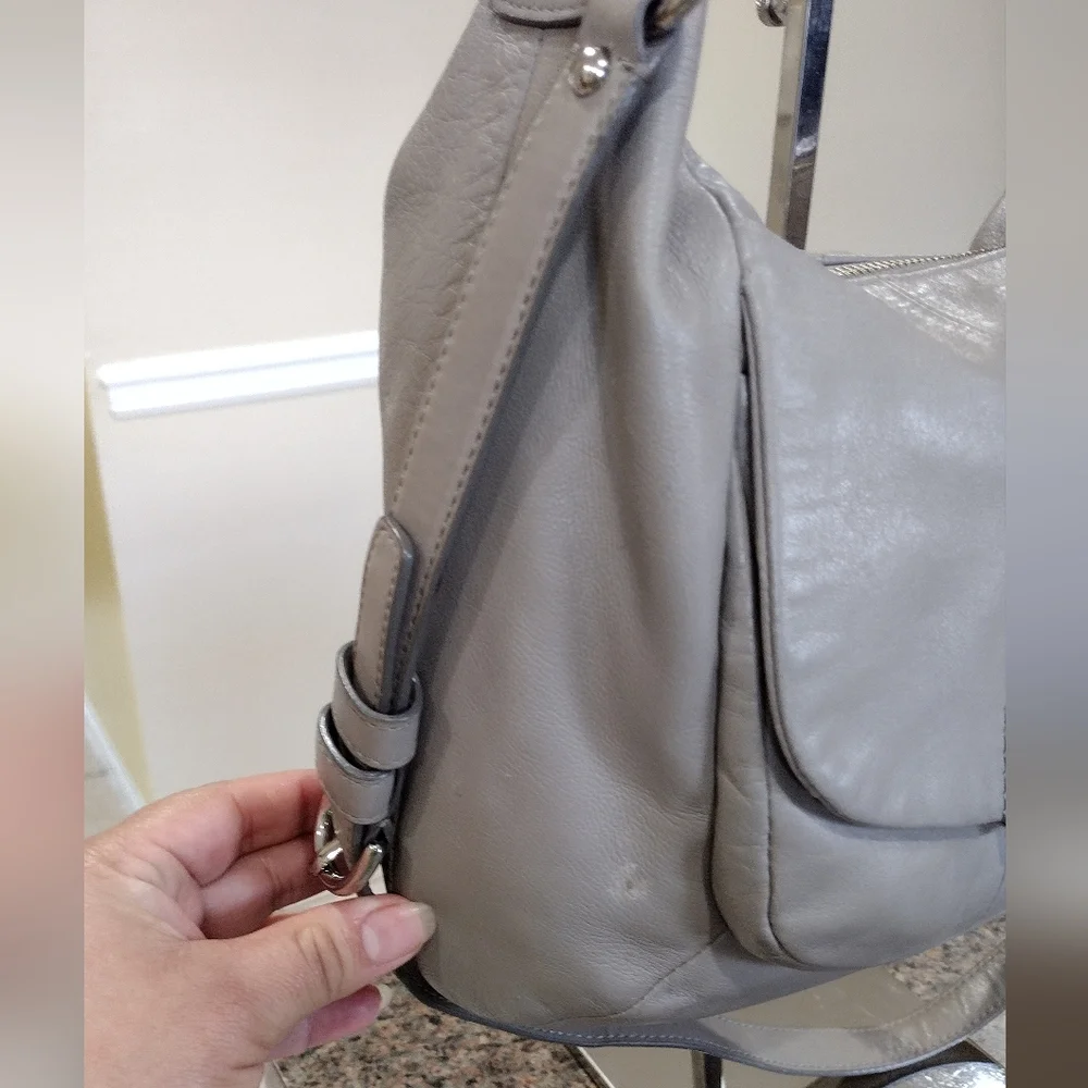 Coach Kristin leather Hobo Shoulder Bag Crossbody Light Grey