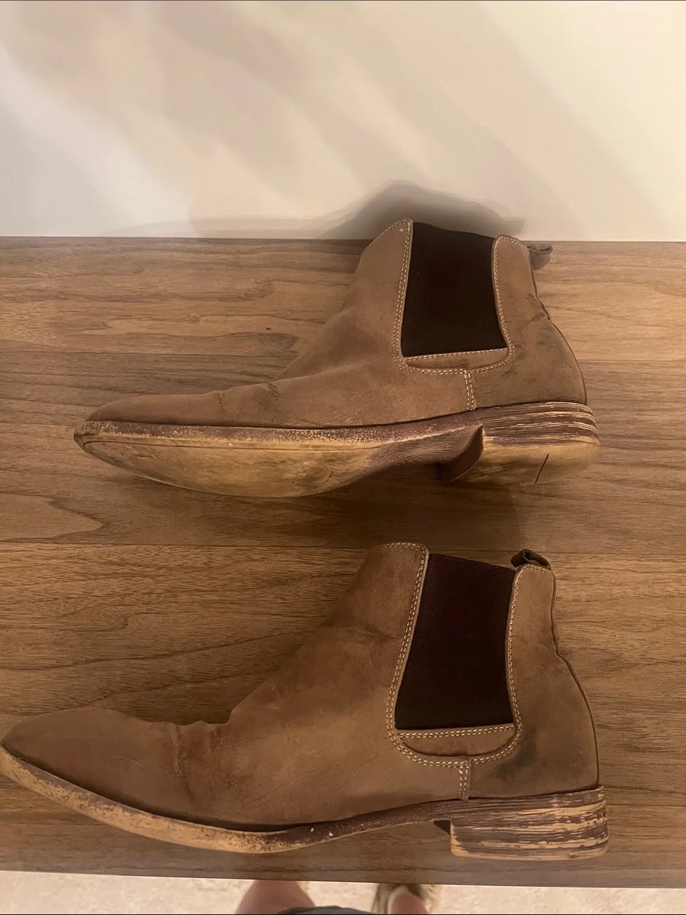 Robert Wayne classic suede