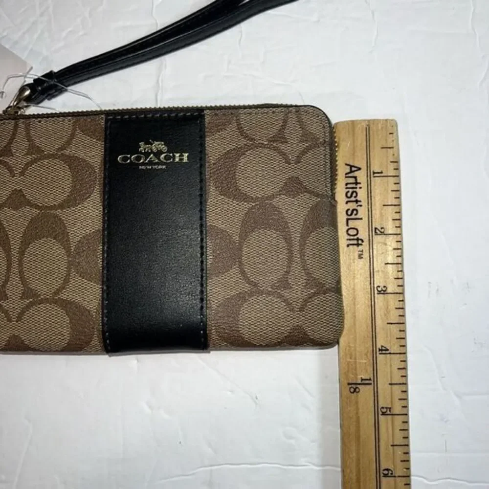 Coach Corner Zip‎ Wristlet In Signature Canvas Khaki Black 58035