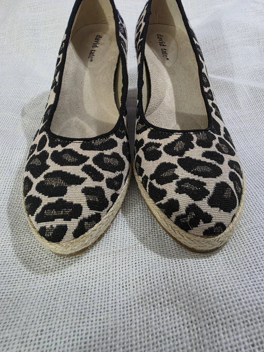 David Tate Women's Size 6 Leopard Print Espadrille Wedge Heels Comfort Pumps