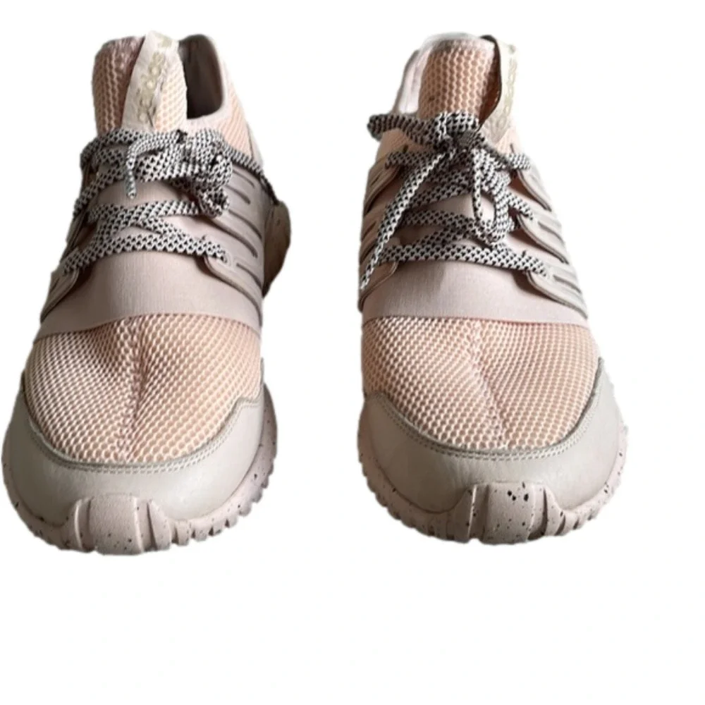 adidas streetwear sneakers