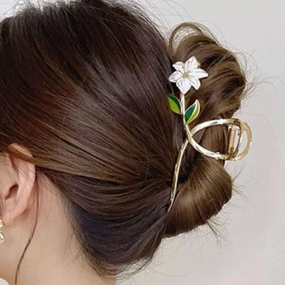 White flower hair clips S537