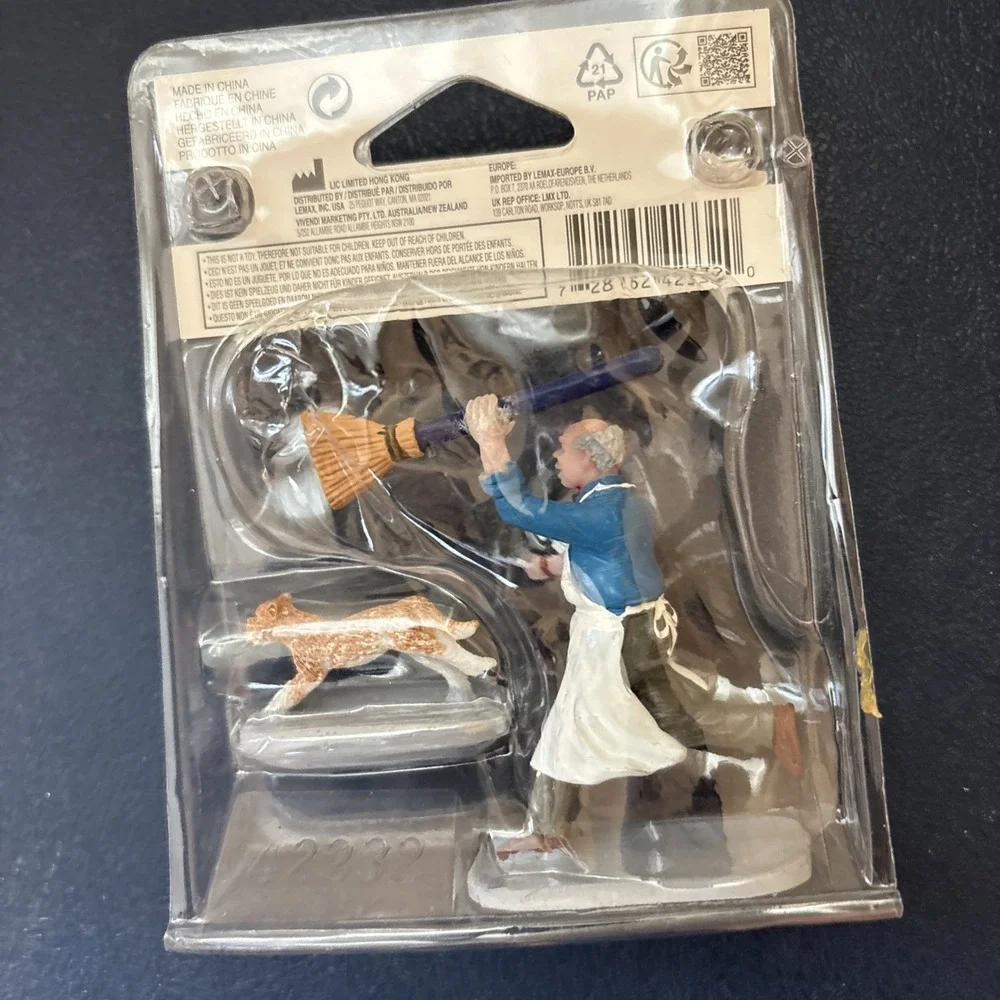 Lemax new box