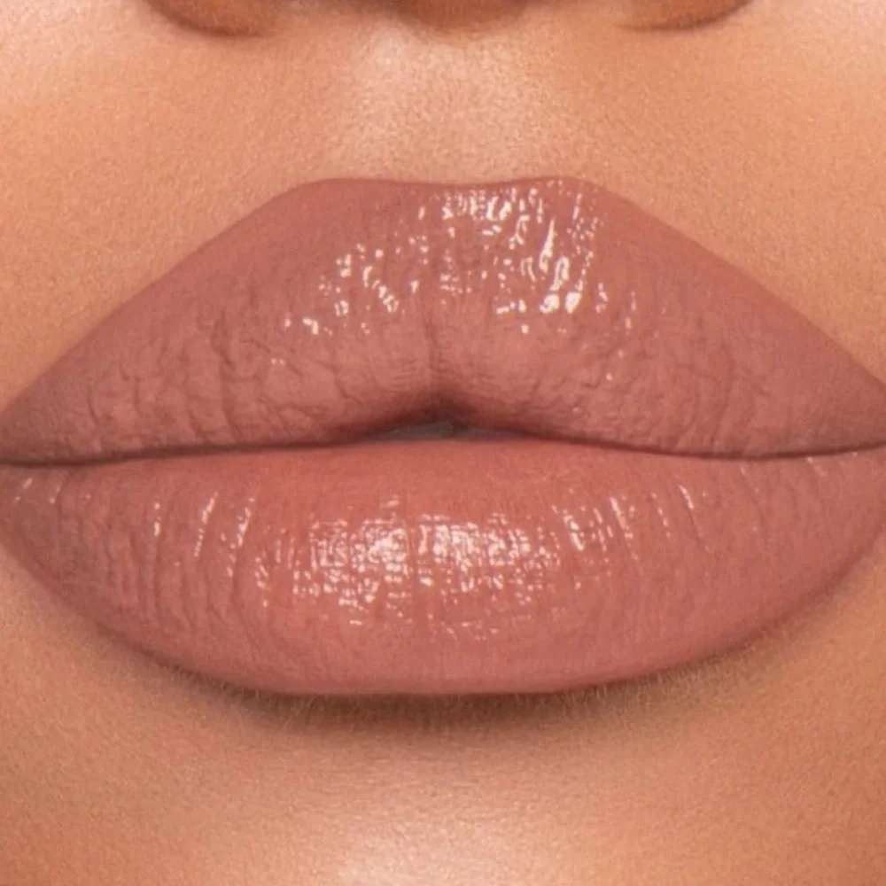 Jeffree Star coral supreme
