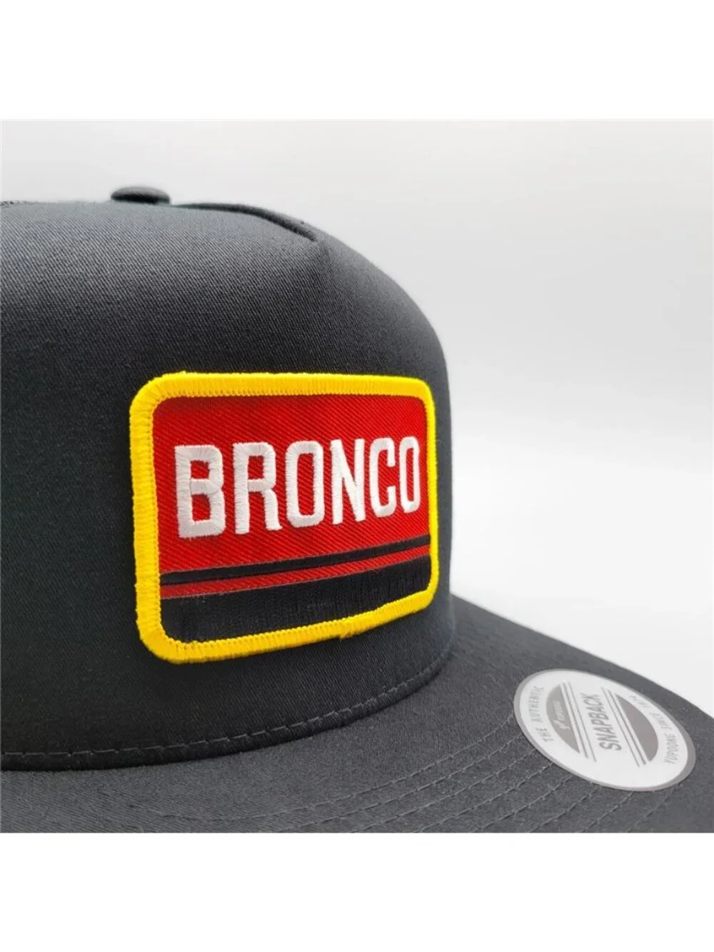 Retro Bronco Embroidered Patch Trucker Hat Yupoong Flat Bill Snapback Cap 80s