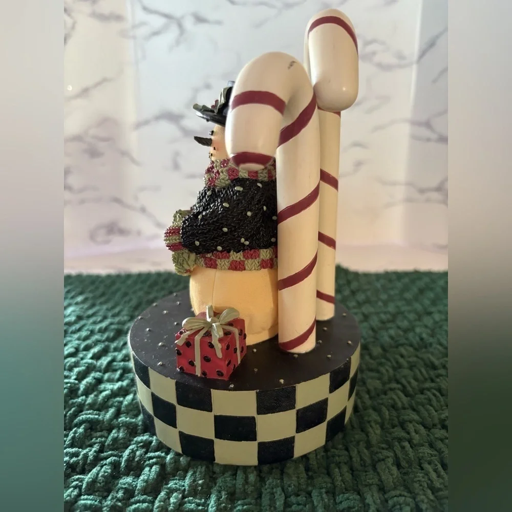 Artisan Flair Snowman Musical Box-Music is Winter Wonderland-Preowned, EUC