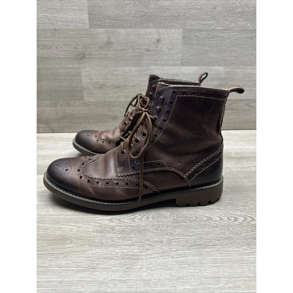 Clarks Montacute Lord Brogue Leather Wingtip Chukka brown boots, Men's 10US NICE