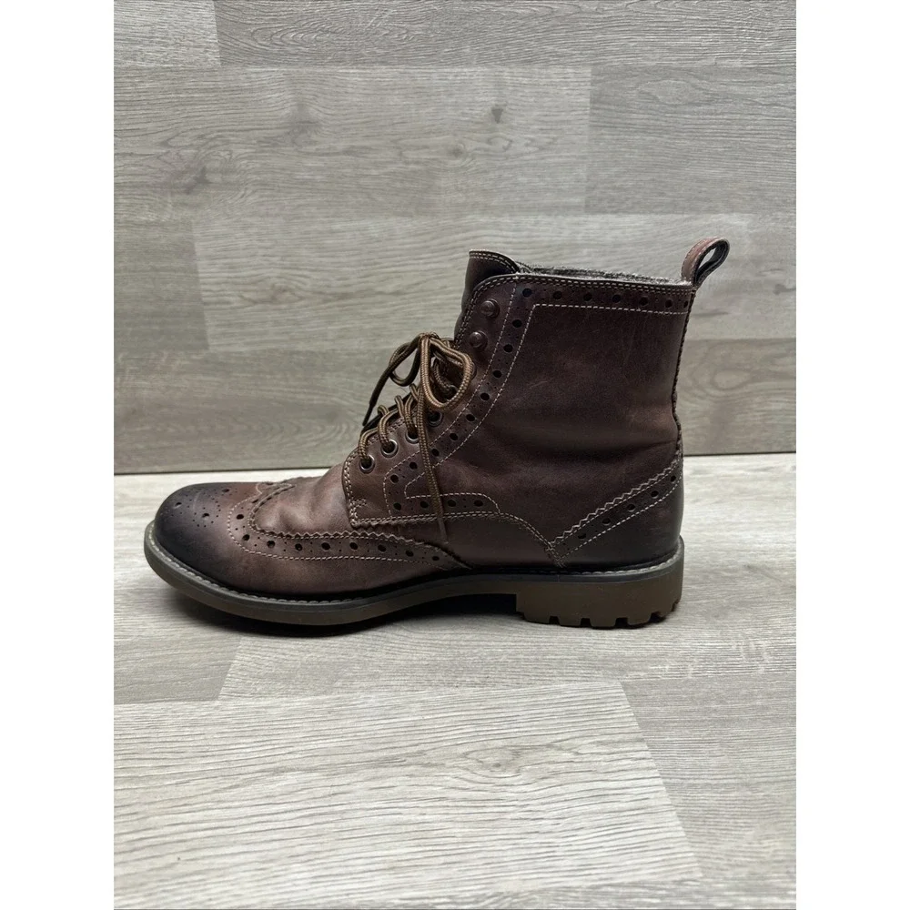 Clarks Montacute Lord Brogue Leather Wingtip Chukka brown boots, Men's 10US NICE