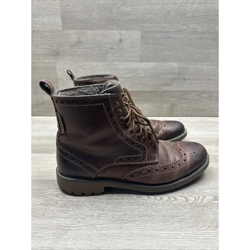 Clarks Montacute Lord Brogue Leather Wingtip Chukka brown boots, Men's 10US NICE