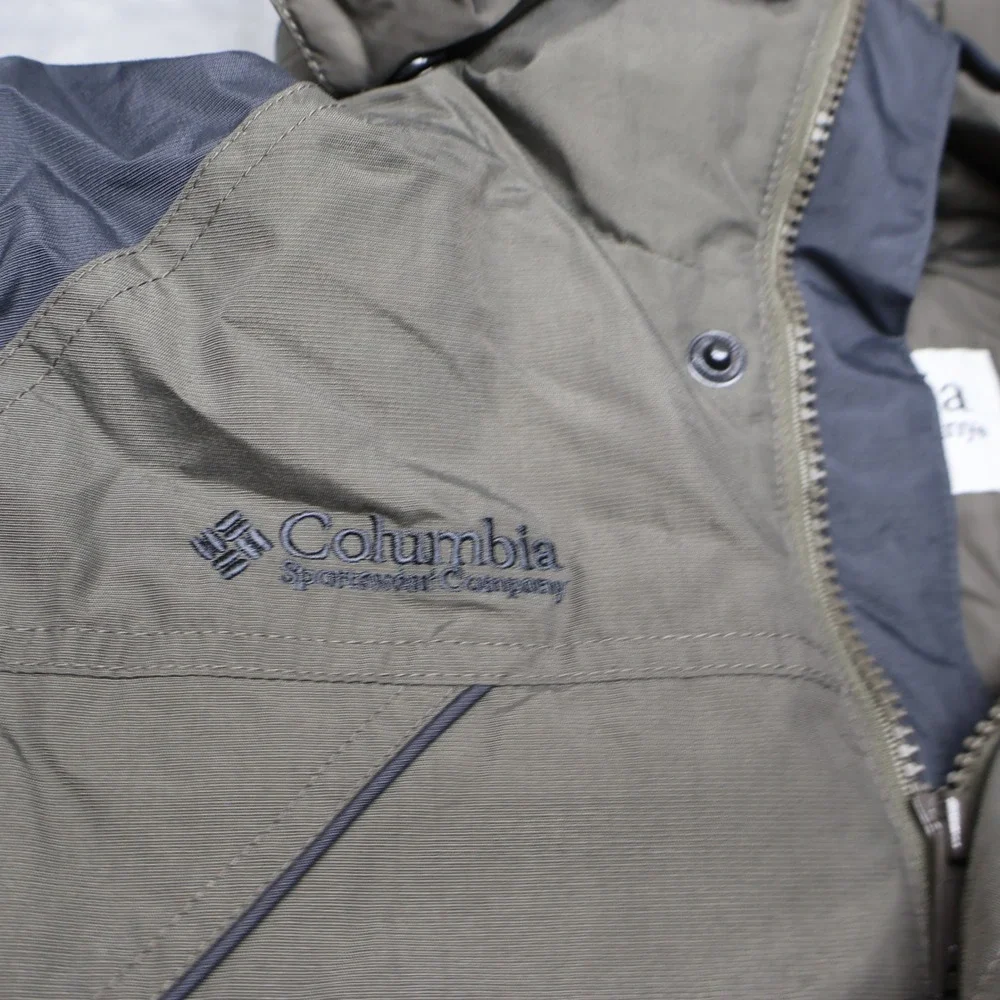 Columbia coupe blemish