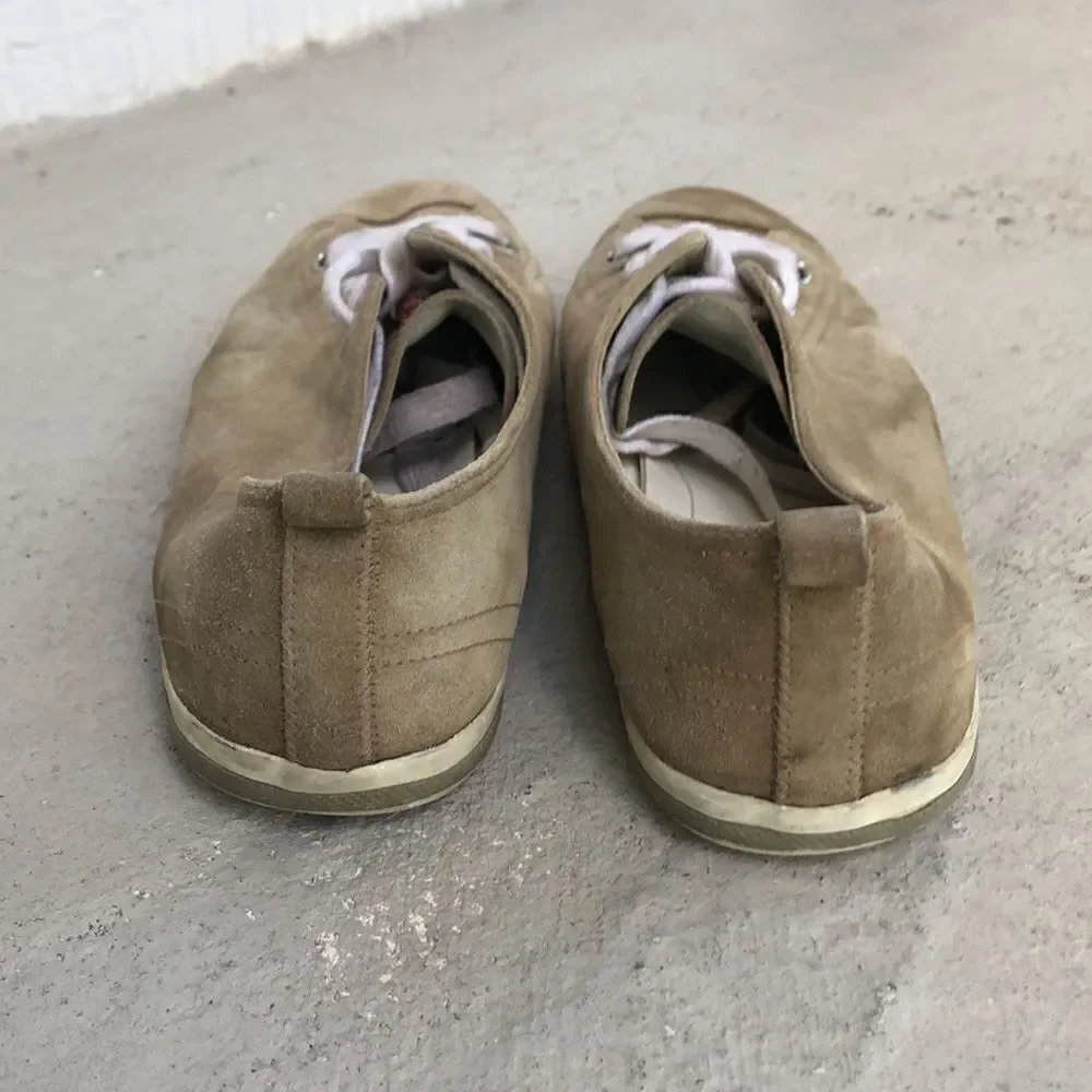 Prada these khaki