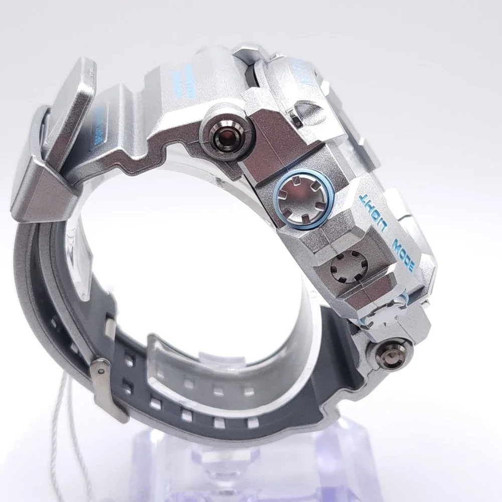 Invicta activa summit
