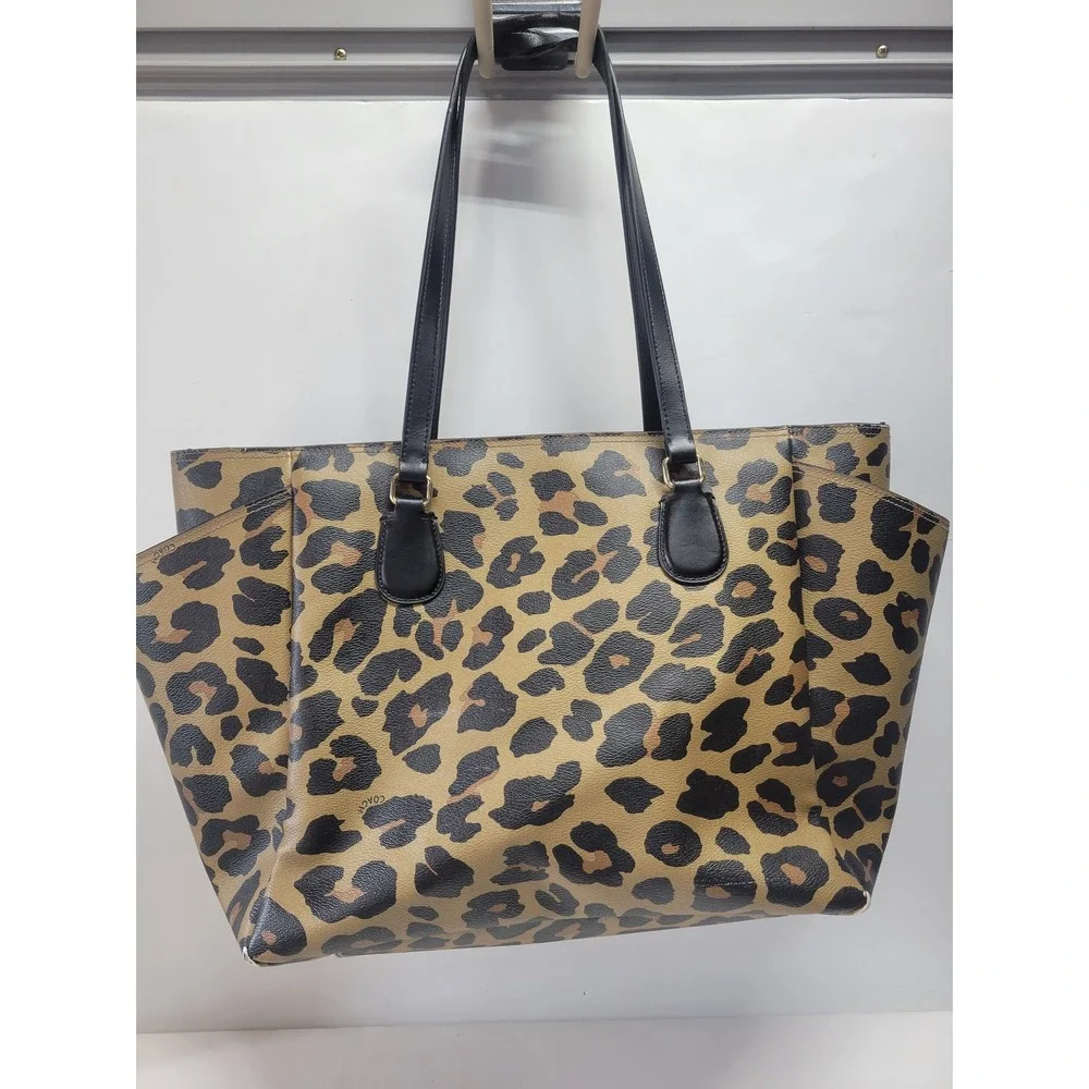 Coach item used
