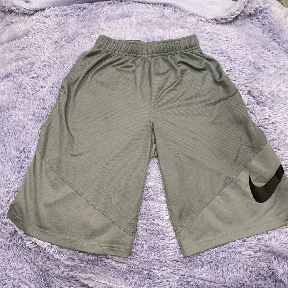 Nike Dry‎ Hybrid Basketball Shorts Gym Casual Gray822952-65 youth Large
