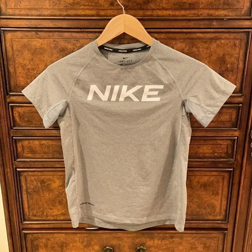 Nike pro fit