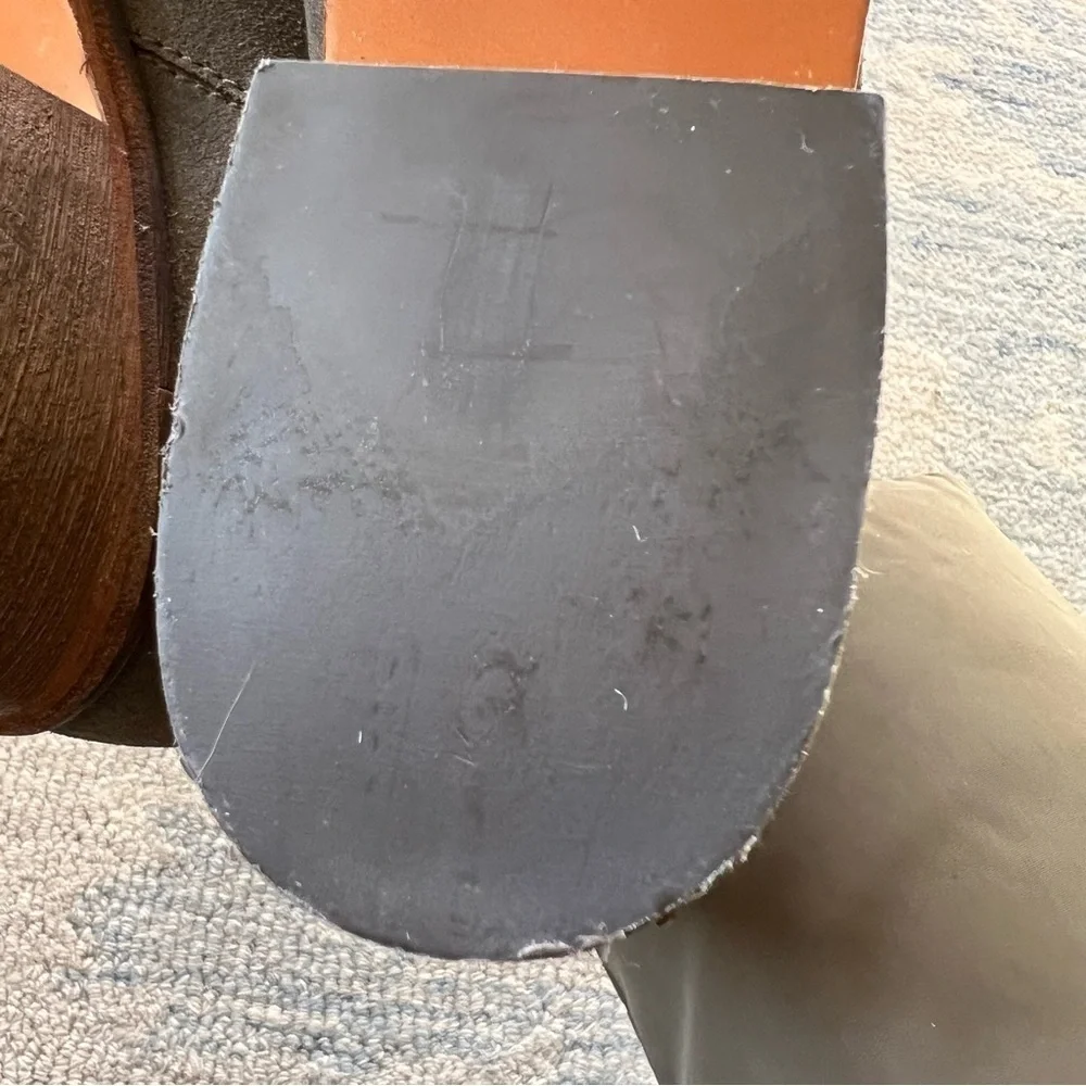 Zara boots cutout