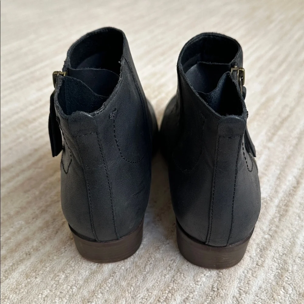 Lucky Brand from brown size