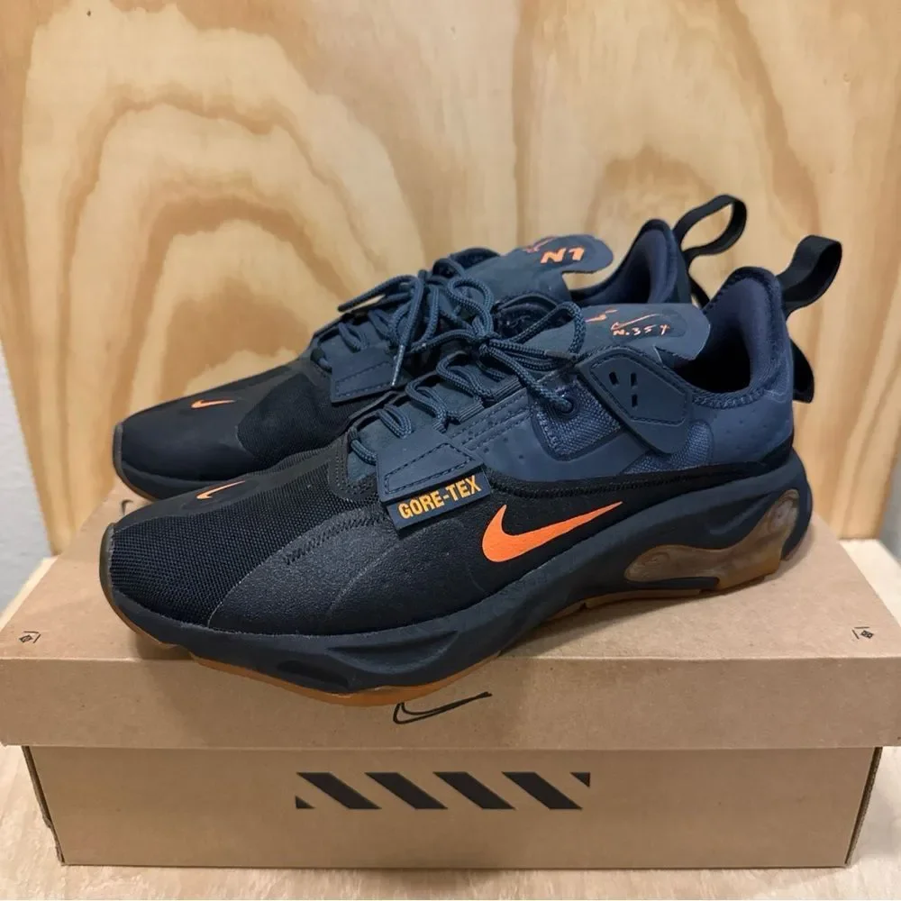 Nike product pair