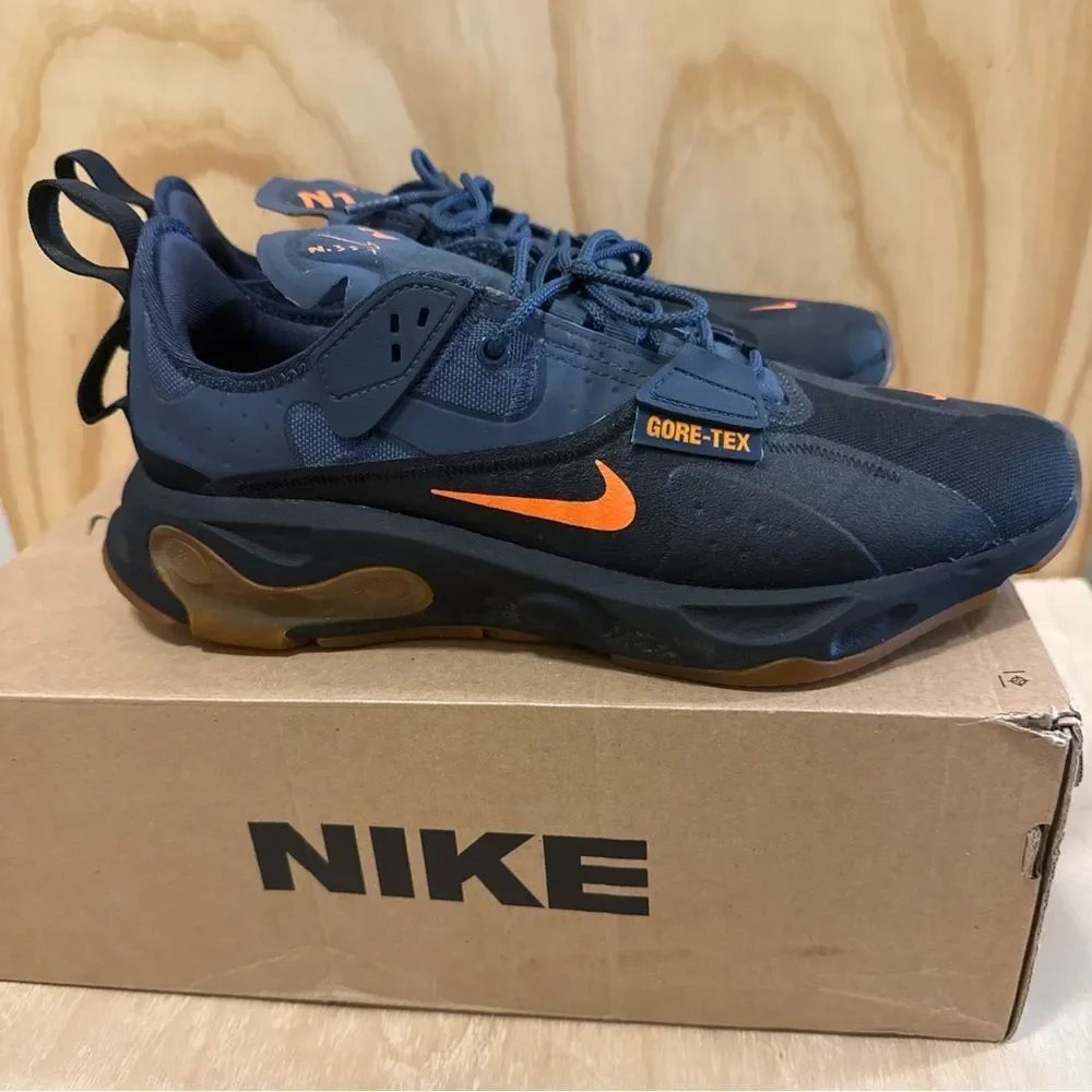Nike product pair