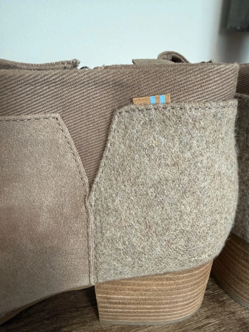 Toms boots stitching
