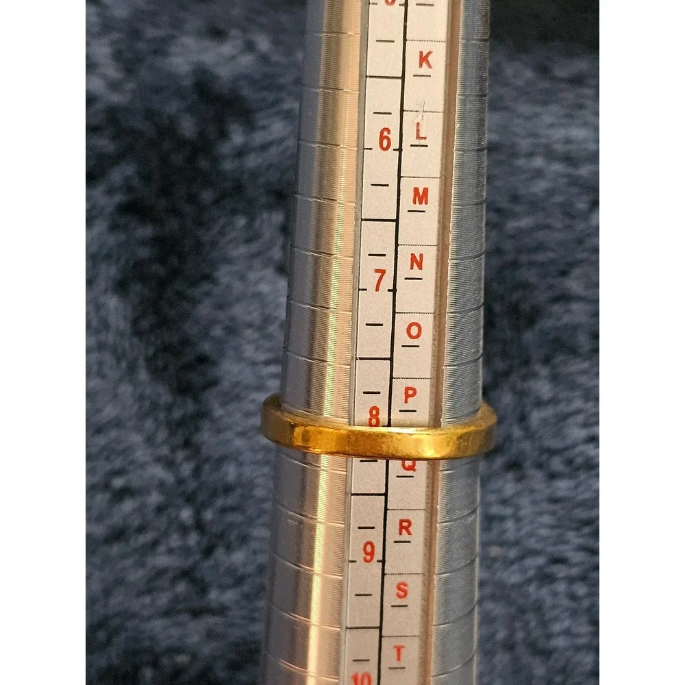 N/A elegant gold