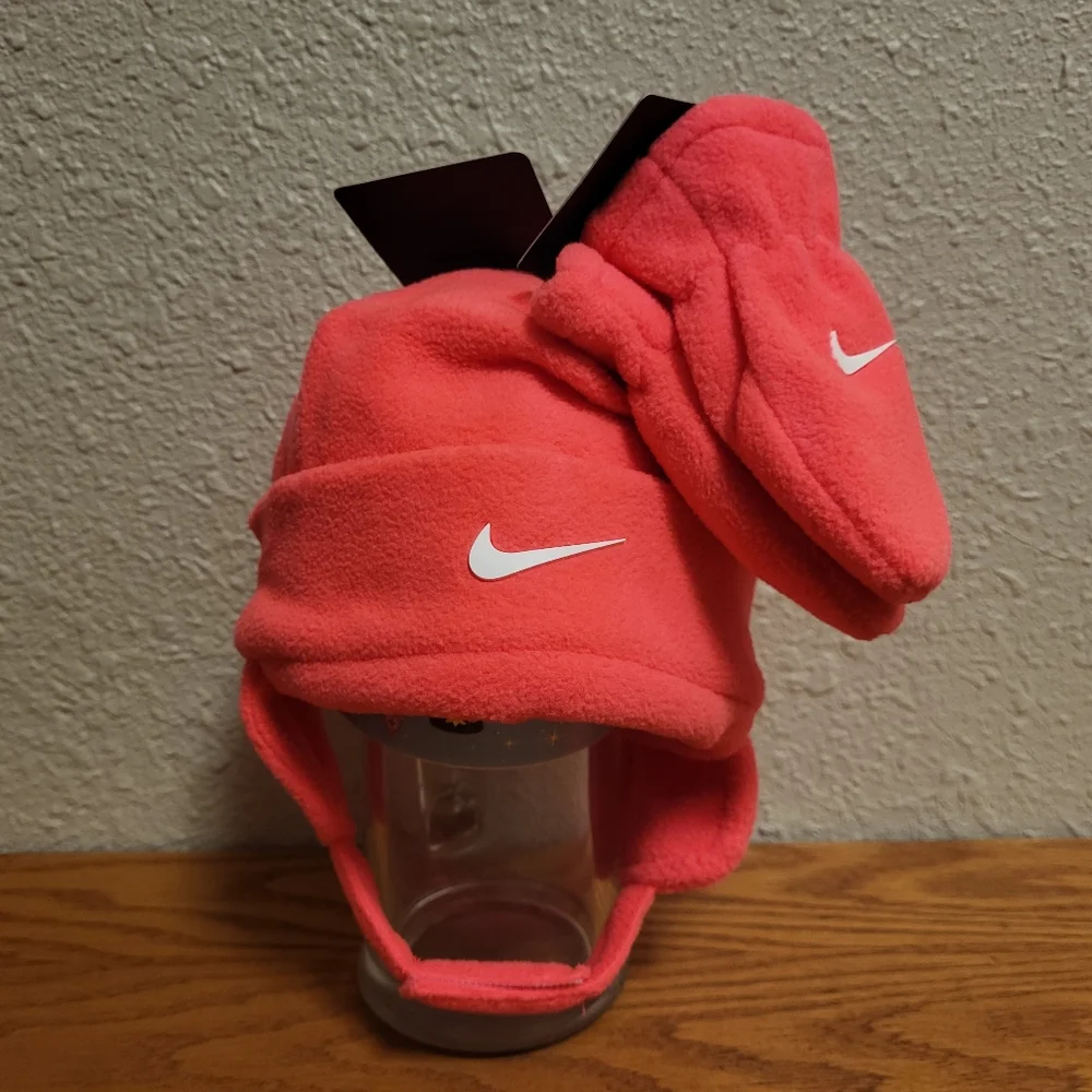 NWT Nike Infant Pink Fleece Hat and Mittens