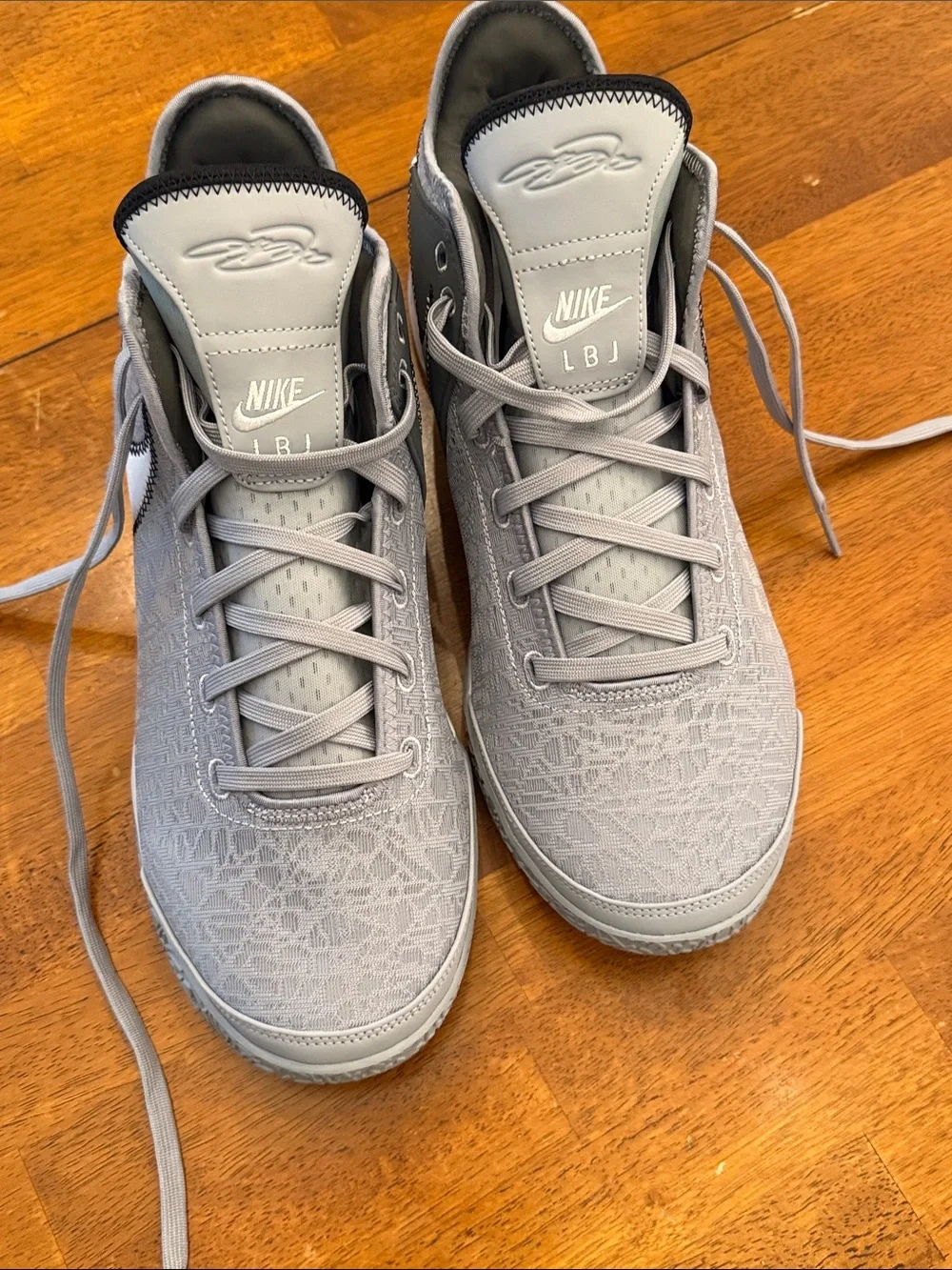 Nike gray basketball