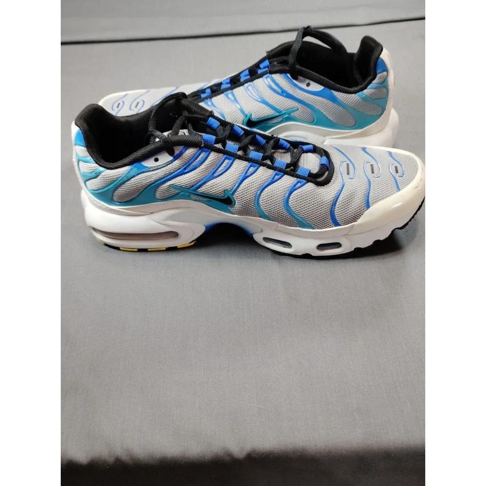 Nike ****please review