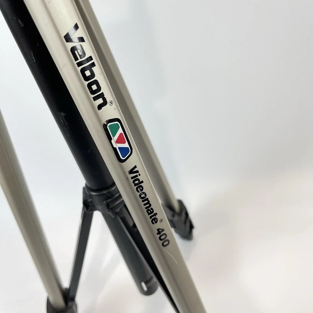 Velbon Videomate 400 Aluminum Adjustable Camara Tripod Ext. 5 Feet  With Panhead